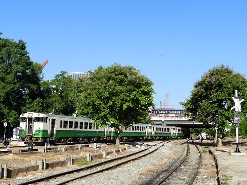 RBE25122　ヤンゴン環状線Yangon駅　180523
