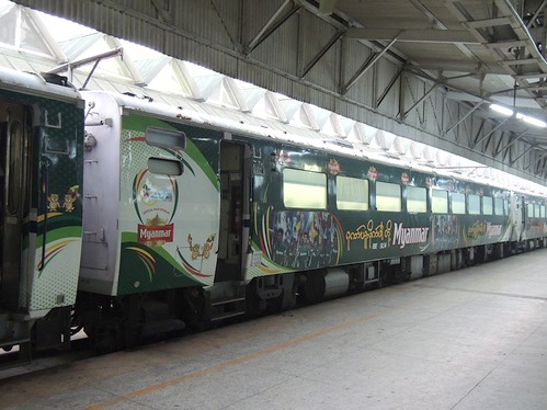 Kyaikto1 「Kyaikto Special Express Train」 RBEP5030+RBE5034+RBE5036+RBE5037+RBEP5029 Yangon 14/3/1